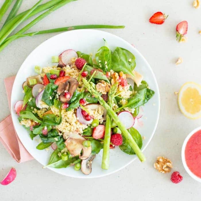 Bunter-Salat-mit-Dressing_9337